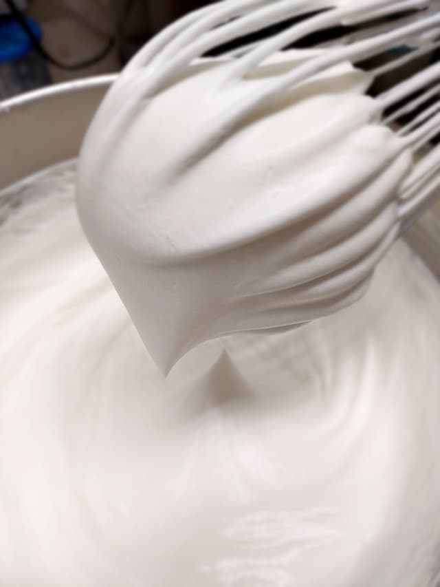 オーム乳業の生クリーム
