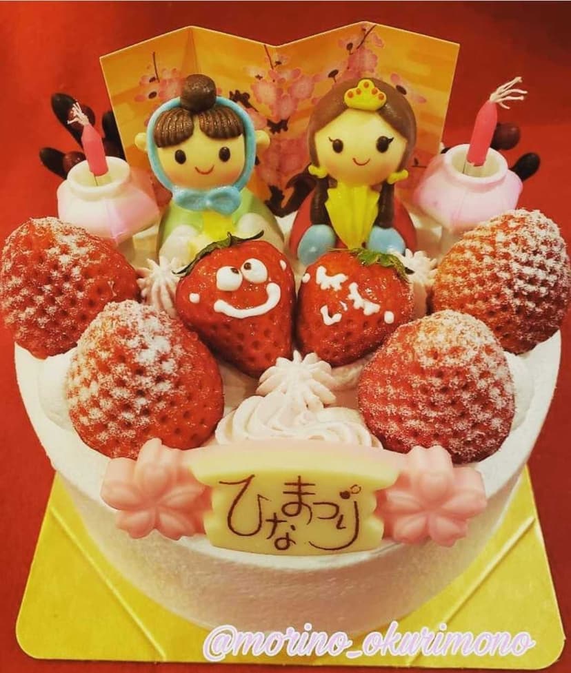 お雛様デコレーションケーキ